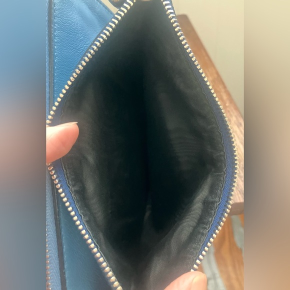 Authentic Alexander McQueen Dual pouch - Picture 6 of 10